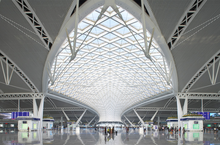 Estação Ferroviária Sul de Guangzhou/ TFP Farrells